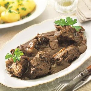 Maison Godard Civet d'Oie Au Vin De Cahors - Goose Stew In French Red Wine Sauce Serves 3/4