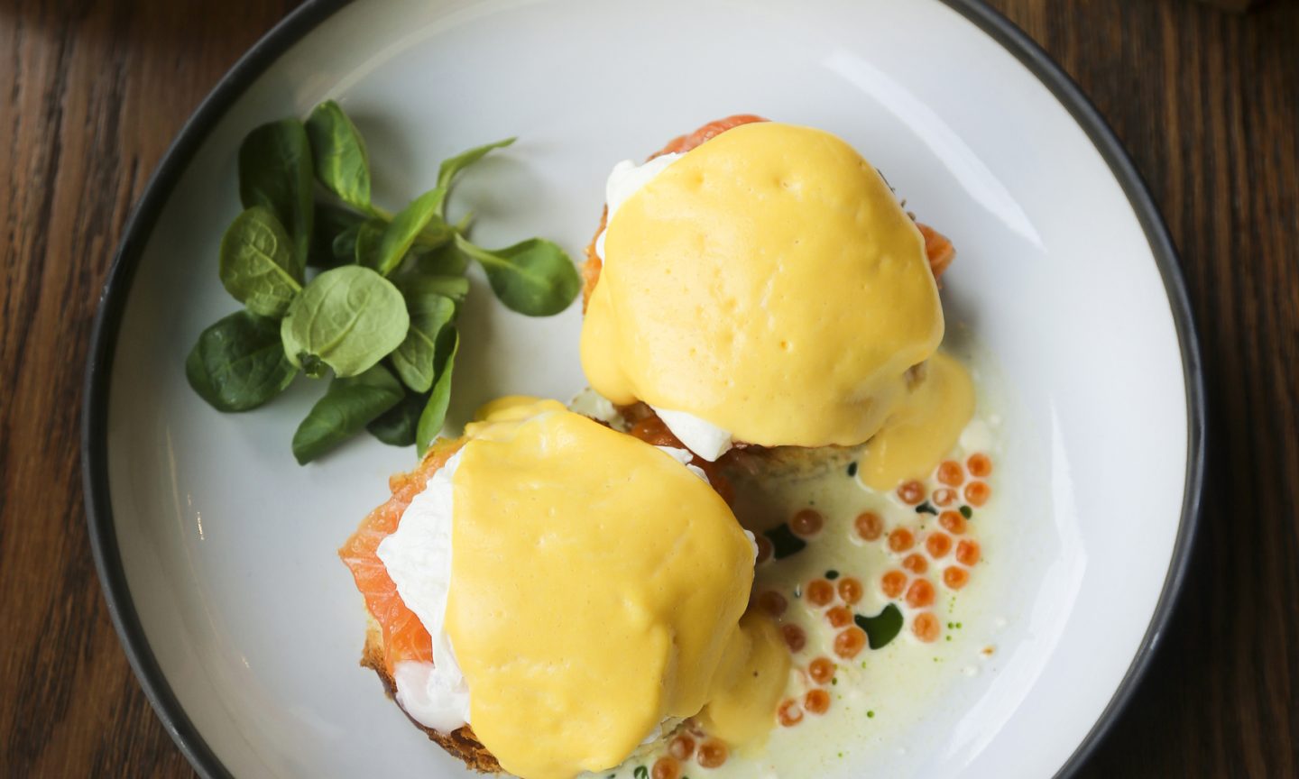 Eggs Benedict with smoked salmon