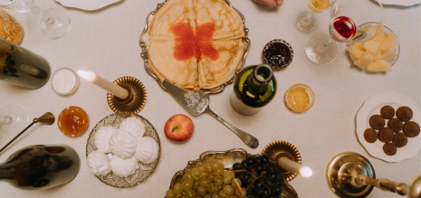 french dinner table