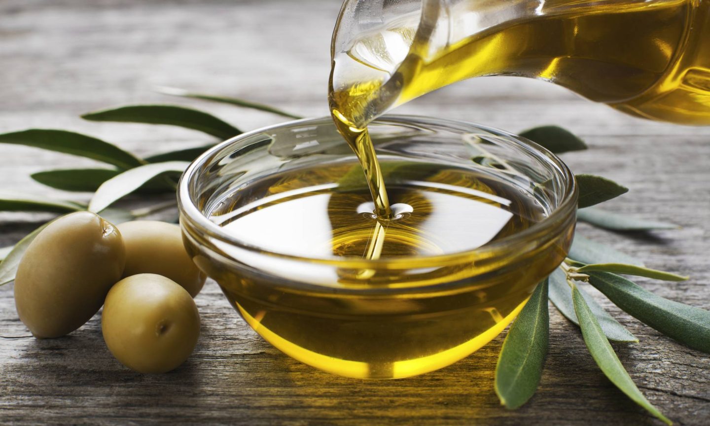Extra Virgin Olive Oil vs. Regular Olive Oil: What’s the Difference and Why Does It Matter?